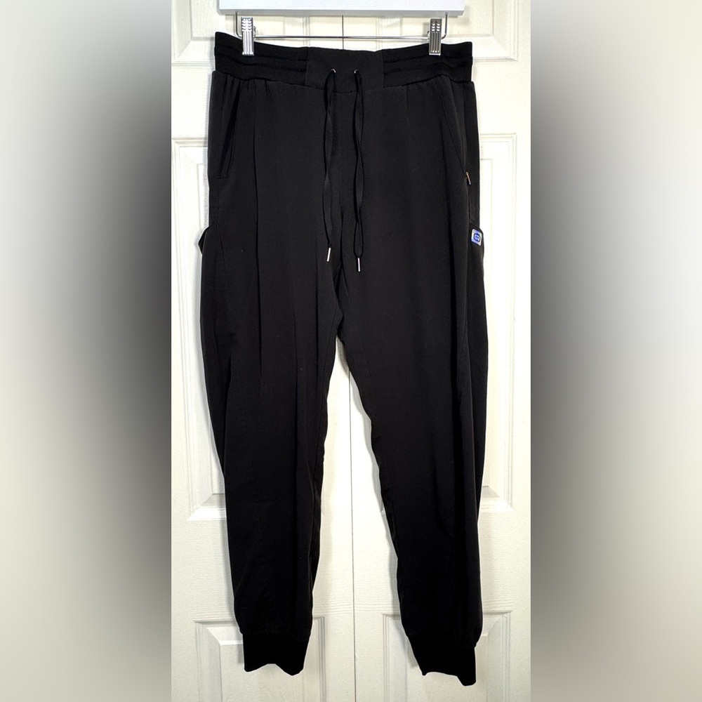 WonderWink women's modern fit Aero Jogger Scrub Pants Black Drawstring M